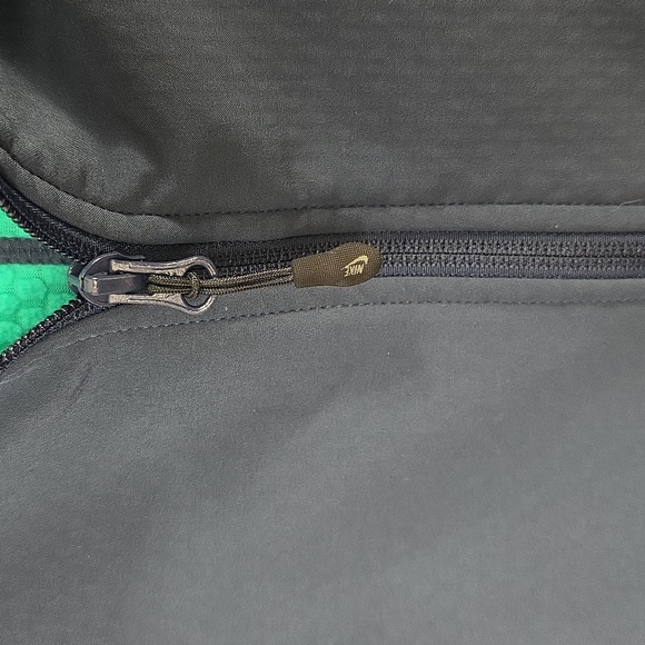 Nike Performance Jacket - Picture 8 of 14